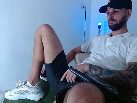 geremi12345 online show from June 3, 9:19 pm