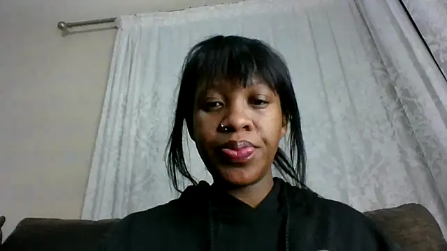 lulutiny online show from June 5, 12:59 am