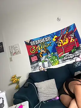 Destinypr online show from April 17, 5:05 pm