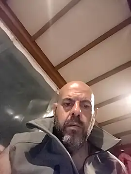 merenda2105 online show from April 16, 11:40 pm