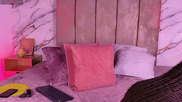 KaylaKnowles Pv online show from May 14, 8:50 pm