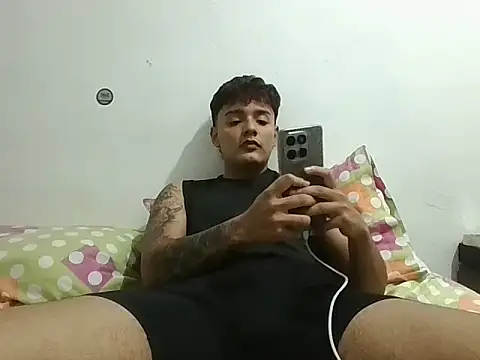 Cassius44 online show from May 5, 2:47 am