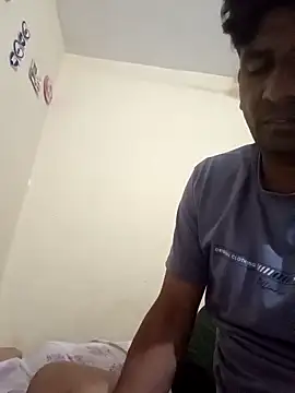 Hot-tina01 online show from April 17, 6:00 pm