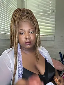 caramelick online show from April 17, 6:00 pm