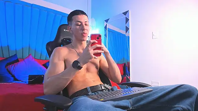 OliverThompsonJS online show from May 13, 7:59 am