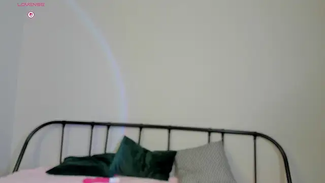 TonyaMeow online show from May 27, 1:57 am