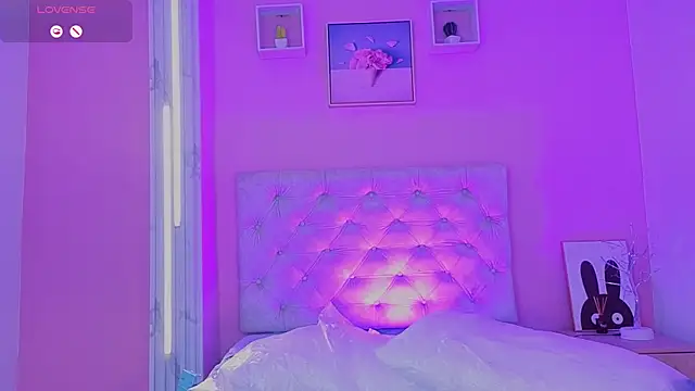 caro lovings online show from May 22, 3:59 am