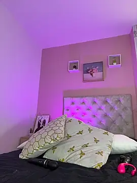 caro lovings online show from June 19, 3:34 am