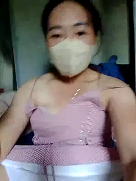 Snapshot of Tieuthu2 chatting on June 7, 12:38 am Tieuthu2 online show from June 7, 12:38 am