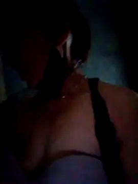 Snapshot of Tieuthu2 chatting on July 11, 12:33 am Tieuthu2 online show from July 11, 12:33 am