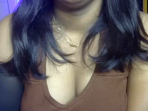 VelvetNaina online show from May 2, 2:06 am