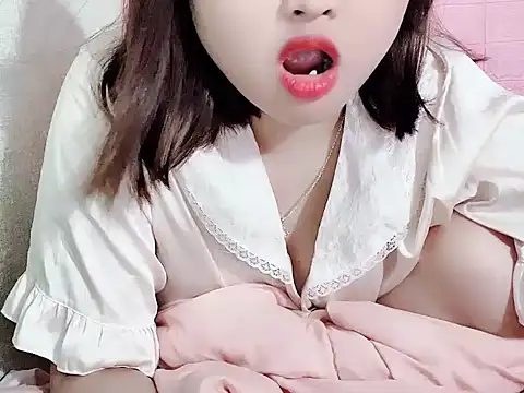 NhungNhun789 online show from April 17, 7:49 pm