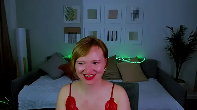 TrishaSmitty online show from April 18, 2:08 pm