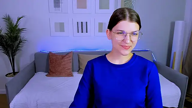 AnnaThorne online show from April 25, 4:26 am