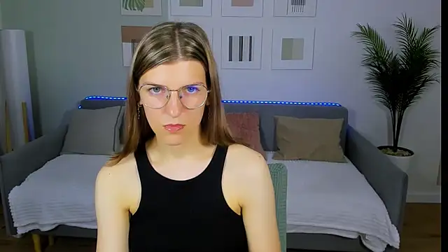 AnnaThorne online show from May 21, 4:21 am