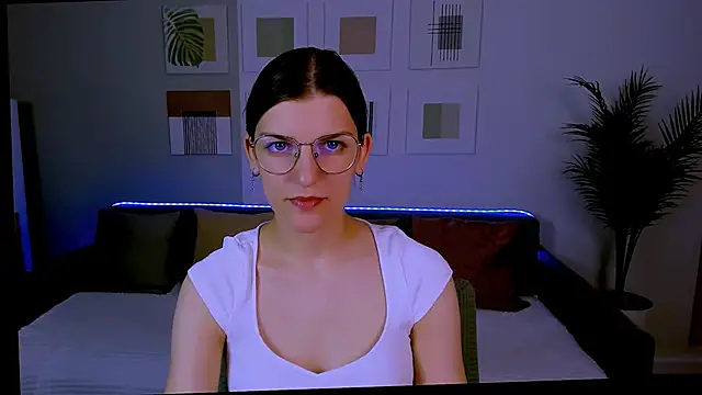 AnnaThorne online show from May 2, 4:18 am