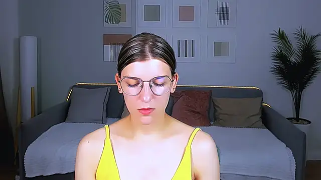 AnnaThorne online show from June 3, 3:40 am