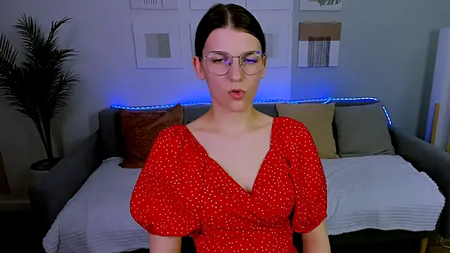 AnnaThorne online show from April 22, 10:11 am