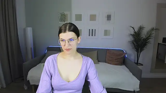 AnnaThorne online show from May 12, 4:20 am