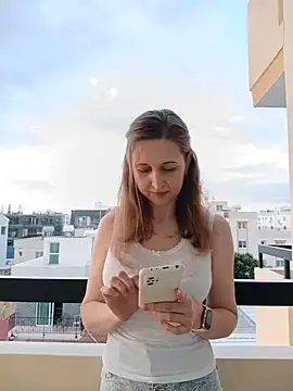 irresistibelle online show from May 24, 4:18 pm