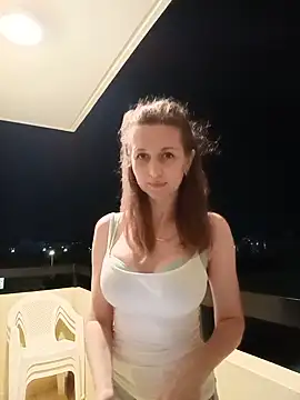 Snapshot of irresistibelle chatting on June 6, 6:13 pm irresistibelle online show from June 6, 6:13 pm