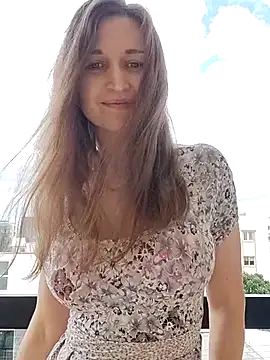 irresistibelle online show from May 5, 11:46 am