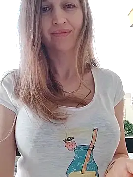 irresistibelle online show from May 14, 4:26 pm