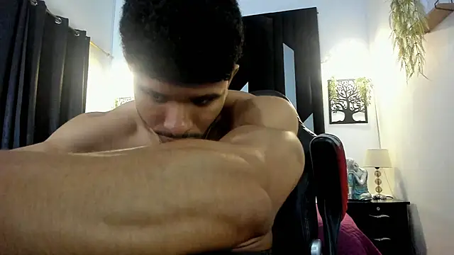 Jayden VanceJS online show from June 19, 5:02 am