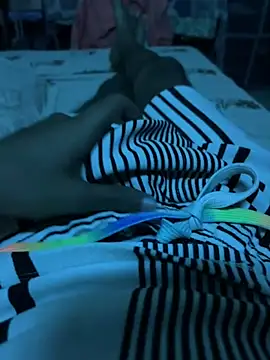 luciferthedevilqwer online show from April 20, 5:58 pm