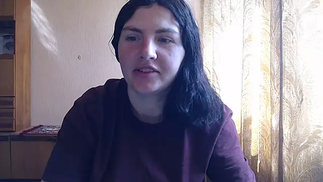 Snapshot of AlinaxJames chatting on May 8, 11:58 am AlinaxJames online show from May 8, 11:58 am