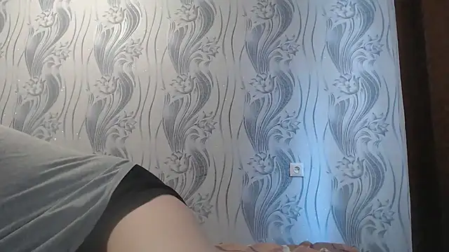 AlinaxJames online show from June 28, 7:47 am