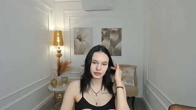 AlicePertim online show from May 6, 6:12 pm