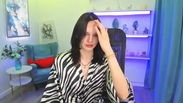 AlicePertim online show from May 15, 6:39 pm