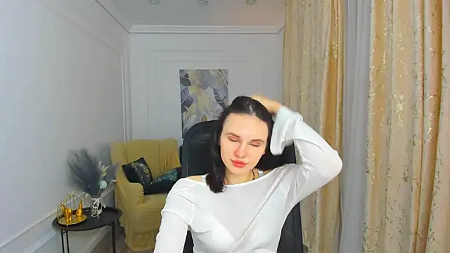 AlicePertim online show from June 9, 7:59 pm