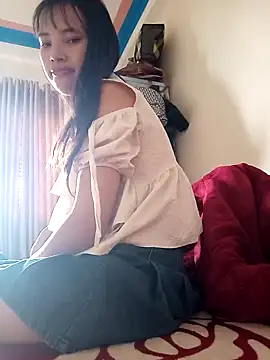 LucyBri01 online show from April 19, 8:59 am