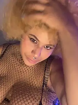 Saphire-XXX online show from April 19, 1:39 am