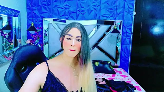 Nicolle Morrisx online show from May 7, 6:44 pm