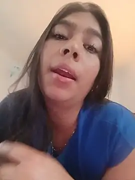 Snapshot of Caliente1208 chatting on July 19, 4:04 pm Caliente1208 online show from July 19, 4:04 pm