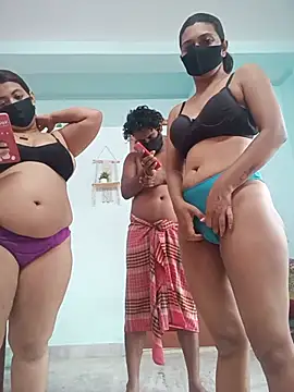 Loving Naughtycouple online show from May 24, 1:49 am