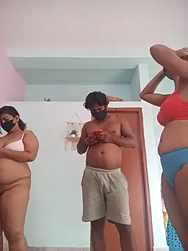 Loving Naughtycouple online show from May 20, 3:58 am