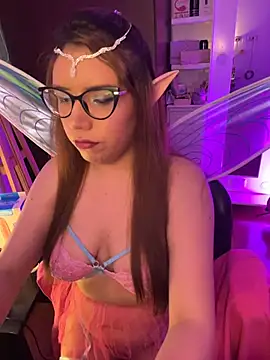 Snapshot of AliceMtz chatting on May 18, 10:03 pm AliceMtz online show from May 18, 10:03 pm