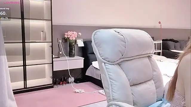 Snapshot of wenwen-mm chatting on June 26, 1:50 pm wenwen-mm online show from June 26, 1:50 pm