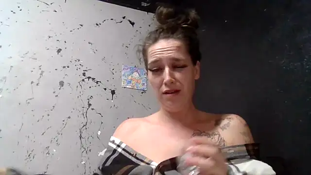 yourfavgirlduh online show from June 2, 6:57 am