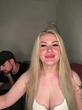 SexyCouple1910 online show from May 22, 8:18 pm
