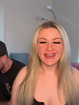 SexyCouple1910 online show from April 30, 5:31 pm