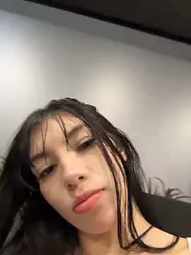Snapshot of Maddison_Foxxx chatting on July 16, 1:52 pm Maddison Foxxx online show from July 16, 1:52 pm