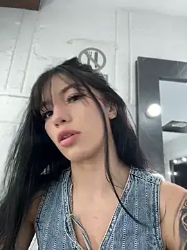 Snapshot of Maddison_Foxxx chatting on July 15, 12:45 pm Maddison Foxxx online show from July 15, 12:45 pm