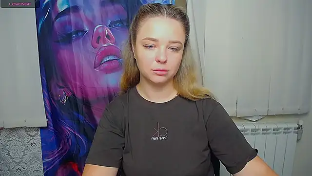 Snapshot of NicoleAura chatting on June 25, 5:34 am NicoleAura online show from June 25, 5:34 am