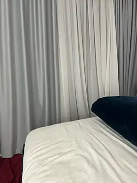 Snapshot of Mira_Luna chatting on July 10, 6:52 pm Mira Luna online show from July 10, 6:52 pm