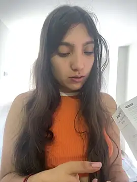 Soffy 20 online show from May 25, 4:38 pm